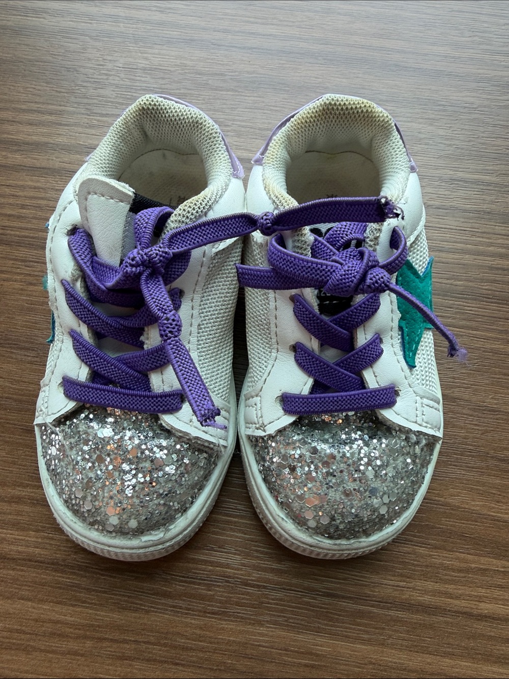 Kids White Sneakers with Purple Laces and Silver Glitter Toe